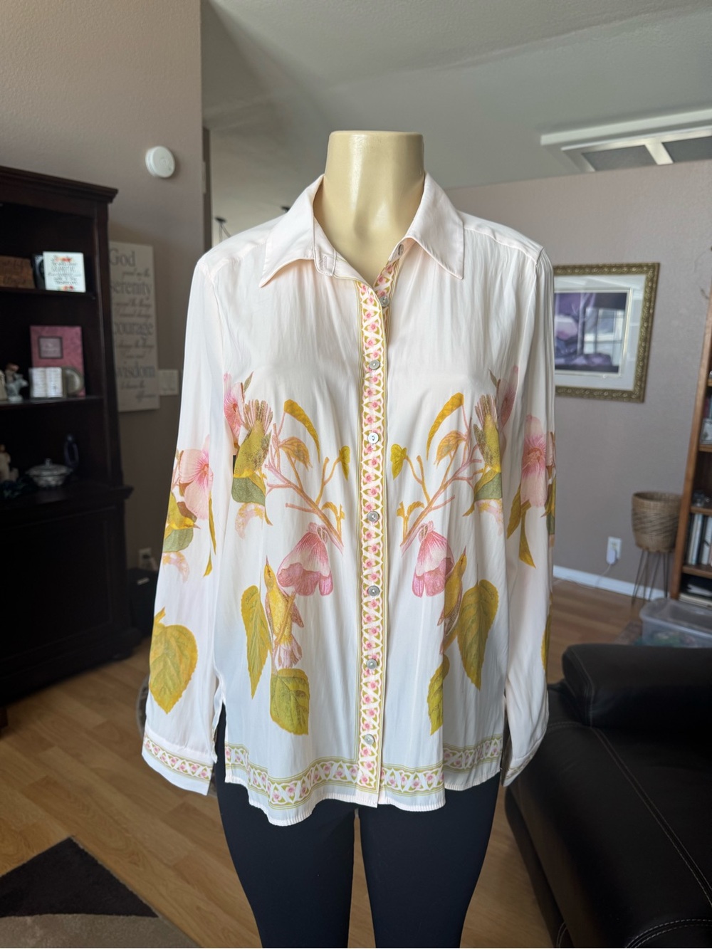 Rose & Olive cream button front blouse with floral print-size L
